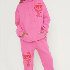 The Mayfair Group Sweat Set